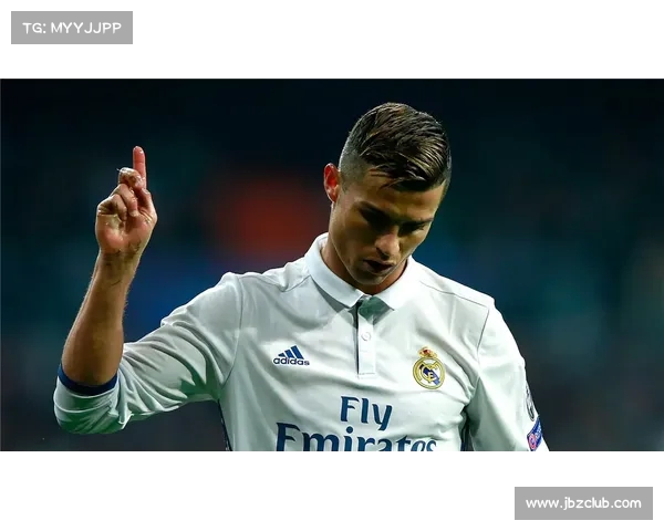 英格兰联赛杯哈罗盖特穆罗姆头球